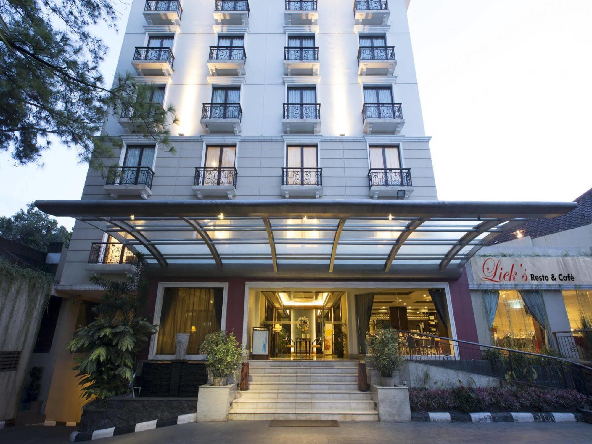 Asmila Boutique Hotel Bandung Exteriér fotografie